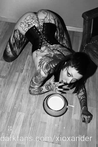 Watch Xio Xander's leaked NSFW photo on TwXstars