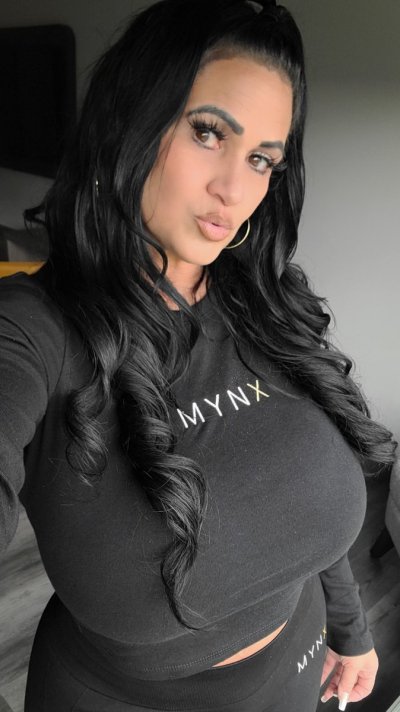 Watch Kailani Kai ❤️'s leaked NSFW photo on TwXstars