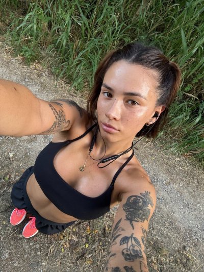 Watch Lavaxgrll's leaked NSFW photo on TwXstars