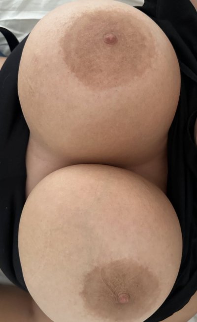 Watch Hendebeng Beach🏝️☀️'s leaked NSFW photo on TwXstars