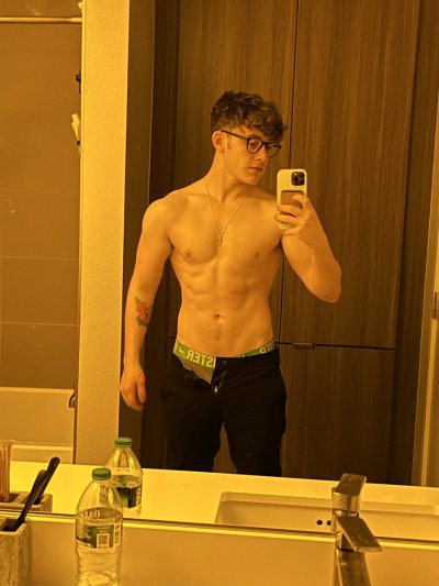 Watch Anubace's leaked NSFW photo on TwXstars