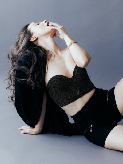 Watch Nicole Vaunt's leaked NSFW photo on TwXstars