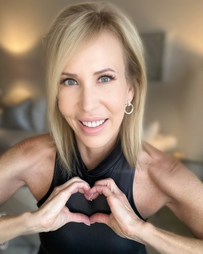 Watch Erica Lauren's leaked NSFW photo on TwXstars