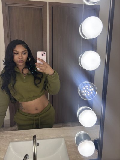 Watch video vixen ✨'s leaked NSFW photo on TwXstars