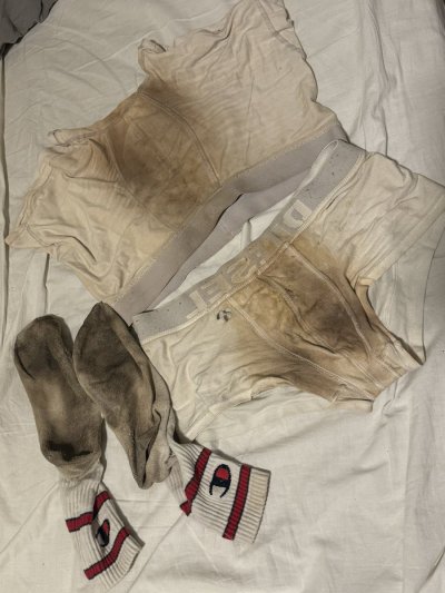 Watch sniffme_sk8boy's leaked NSFW photo on TwXstars