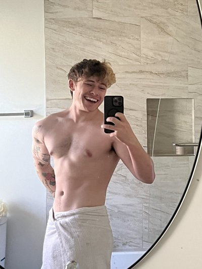 Watch Anubace's leaked NSFW photo on TwXstars
