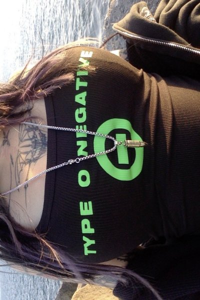 Watch zombrii 🤍's leaked NSFW photo on TwXstars