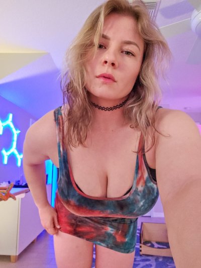 Watch 𝗔𝘀𝗶𝗿𝗶 🐙 𝗢𝗰𝗲𝗮𝗻 🌊's leaked NSFW photo on TwXstars