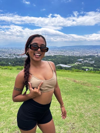 Watch MiaZ's leaked NSFW photo on TwXstars