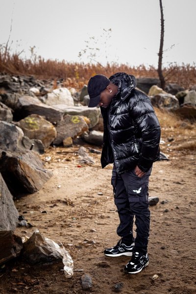 Watch Mystery Benjamin 🤧's leaked NSFW photo on TwXstars