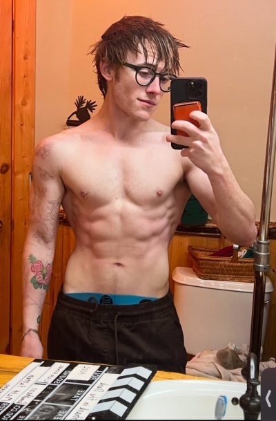 Watch Anubace's leaked NSFW photo on TwXstars