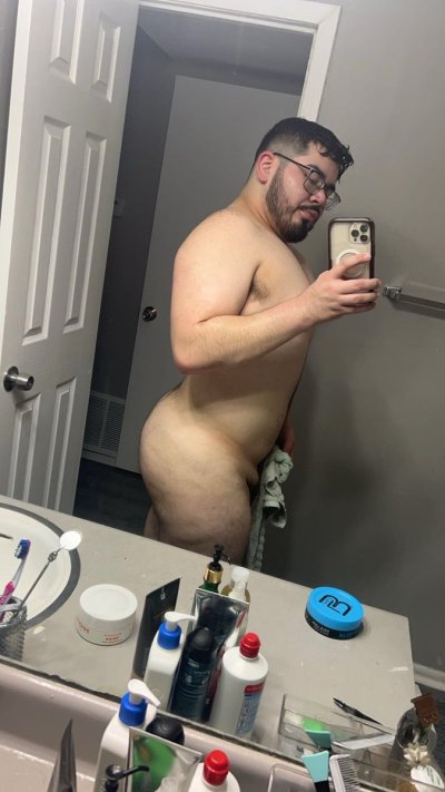 Watch callmebabyboi's leaked NSFW photo on TwXstars