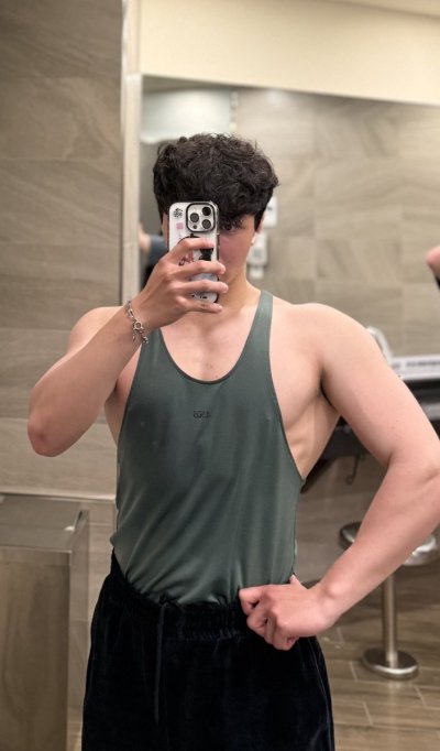 Watch BlackPeachBoy 黑桃洨男孩's leaked NSFW photo on TwXstars