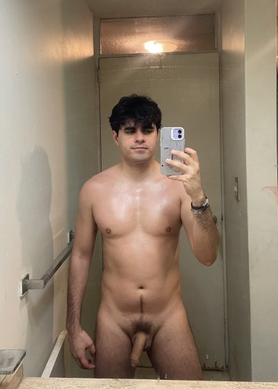 Watch Pinkie Mike's leaked NSFW photo on TwXstars