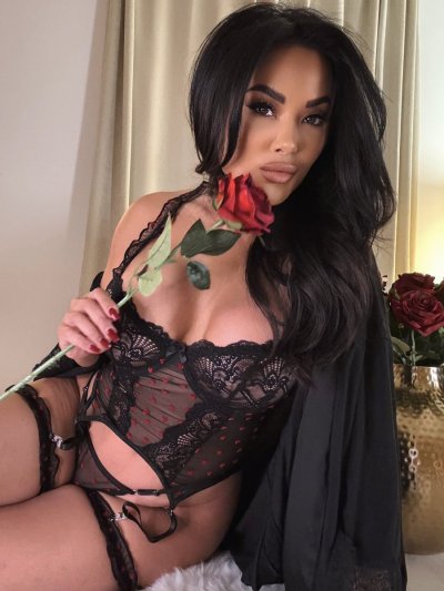 Watch Kaylani Lei's leaked NSFW photo on TwXstars