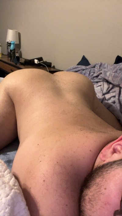 Watch callmebabyboi's leaked NSFW photo on TwXstars
