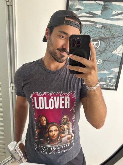 Watch VICTOR's leaked NSFW photo on TwXstars