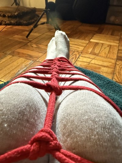 Watch 🖤 ꜱʟᴜᴛᴛʏᴄᴏʀᴘꜱᴇ 🖤's leaked NSFW photo on TwXstars