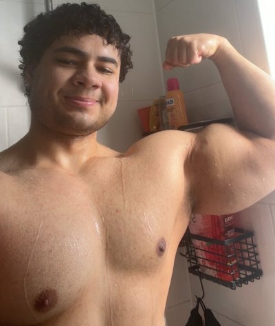 Watch Pedro's leaked NSFW photo on TwXstars