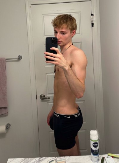 Watch Ansel Prower's leaked NSFW photo on TwXstars