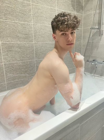 Watch Angelicboyo👼🏻🇬🇧's leaked NSFW photo on TwXstars