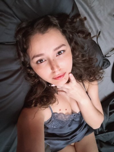 Watch Leana Lovings 💕's leaked NSFW photo on TwXstars