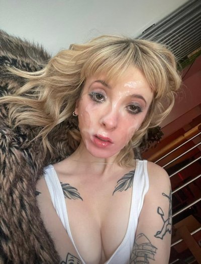 Watch Jade Vow's leaked NSFW photo on TwXstars