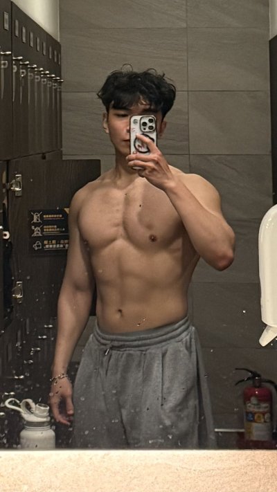 Watch BlackPeachBoy 黑桃洨男孩's leaked NSFW photo on TwXstars