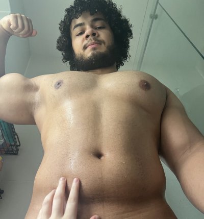 Watch Pedro's leaked NSFW photo on TwXstars