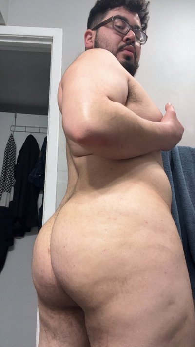 Watch callmebabyboi's leaked NSFW photo on TwXstars