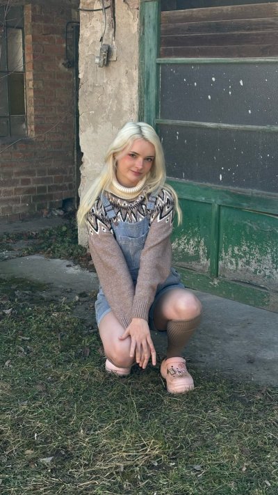 Watch Amber Kawaii's leaked NSFW photo on TwXstars