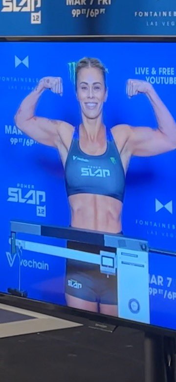 Watch Paige VanZant's leaked NSFW photo on TwXstars