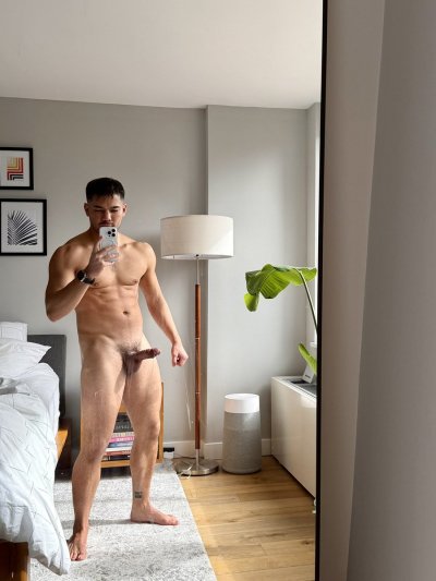 Watch Colton Reece's leaked NSFW photo on TwXstars
