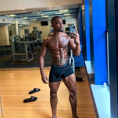 Watch the mother fucking body 🚀's leaked NSFW photo on TwXstars