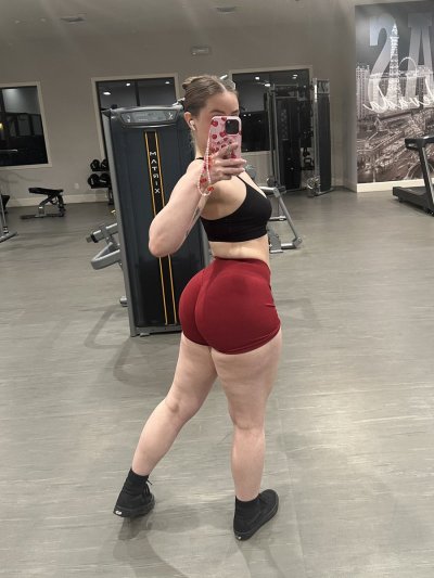 Watch KM💛's leaked NSFW photo on TwXstars