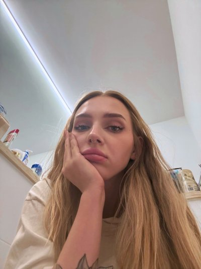 Watch Thorri ANAL 💕's leaked NSFW photo on TwXstars