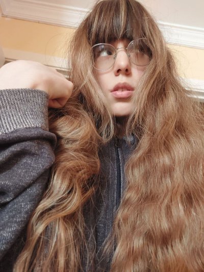 Watch Giantess Beatrice's leaked NSFW photo on TwXstars