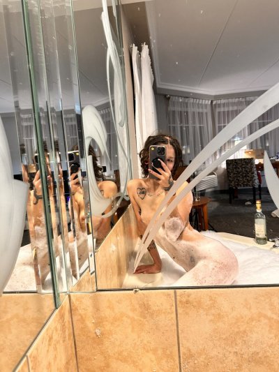 Watch ❤️𝔙𝔢𝔫𝔲𝔰𝔎𝔦𝔱𝔱𝔶𝔛𝔒🖤's leaked NSFW photo on TwXstars