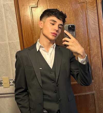 Watch Juanda⚜️'s leaked NSFW photo on TwXstars