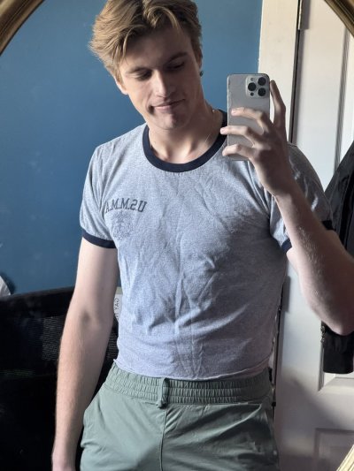 Watch Finn Harding's leaked NSFW photo on TwXstars