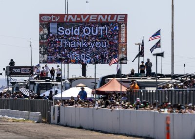 Watch Tony Stewart's leaked NSFW photo on TwXstars