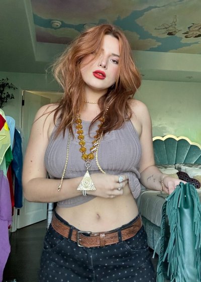 Watch BITCHIMBELLATHORNE's leaked NSFW photo on TwXstars