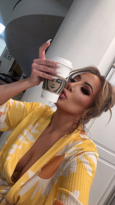 Watch RICHELLE RYAN's leaked NSFW photo on TwXstars