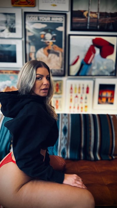 Watch Brooklyn Chase™'s leaked NSFW photo on TwXstars