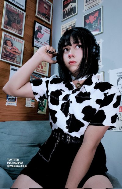 Watch 𝕸𝖊𝖎_𝕾𝖚𝖈𝖈𝖚𝖇𝖚𝖘's leaked NSFW photo on TwXstars