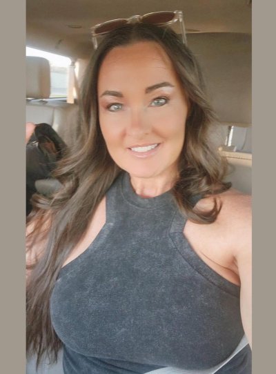 Watch FitLakeMomma 🦋 6️⃣7️⃣K's leaked NSFW photo on TwXstars