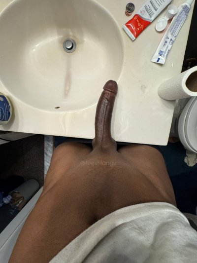 Watch TSHLONGZ!'s leaked NSFW photo on TwXstars