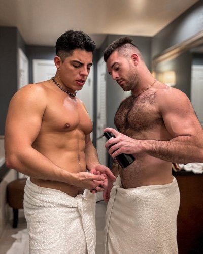 Watch GREU28's leaked NSFW photo on TwXstars