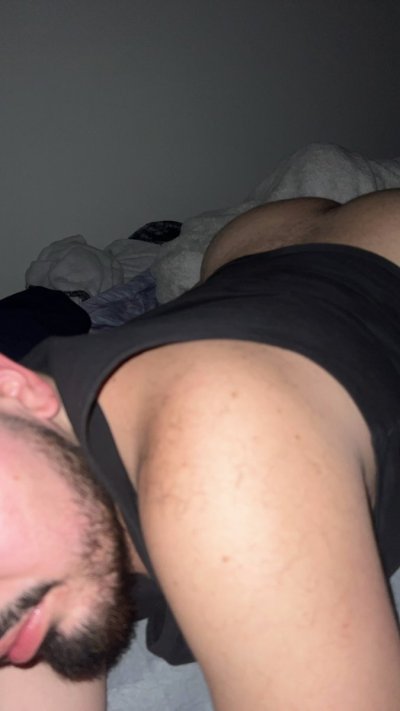 Watch callmebabyboi's leaked NSFW photo on TwXstars