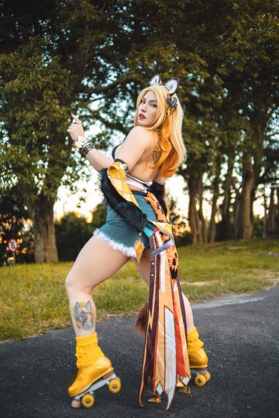 Watch Danielle Vedovelli 🌸's leaked NSFW photo on TwXstars